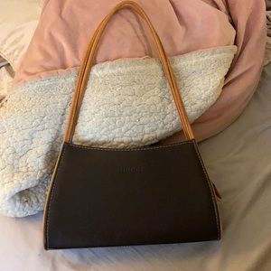 Gucci bag (may be real for fake not sure)